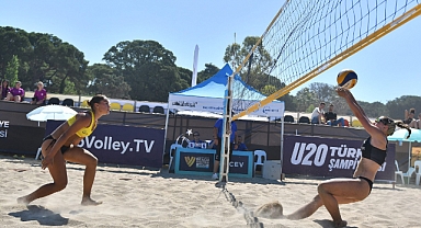 2022 Balkan Plaj Voleybolu Şampiyonası’nda Dört Takımımız Yarı Finalde