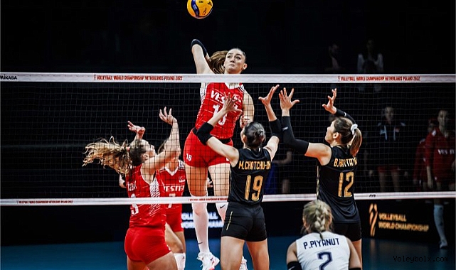 Filenin Sultanları, Tayland'a 3-2 Mağlup Oldu