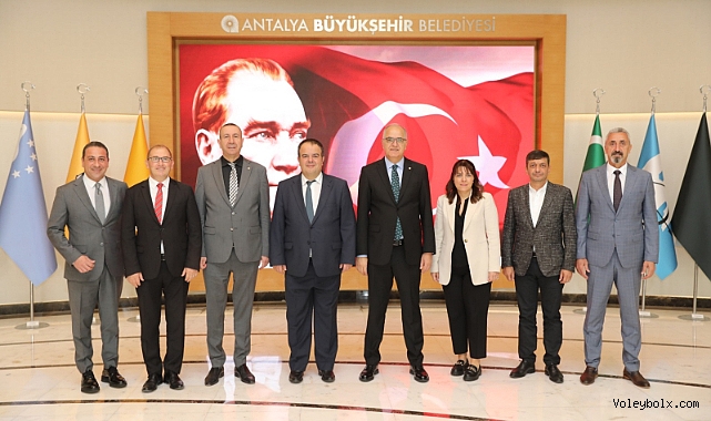 TVF Başkanı Mehmet Akif Üstündağ, Antalya'da Ziyaretlerde Bulundu