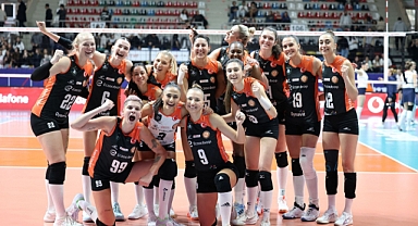 Eczacıbaşı Dynavit, deplasmanda galip geldi