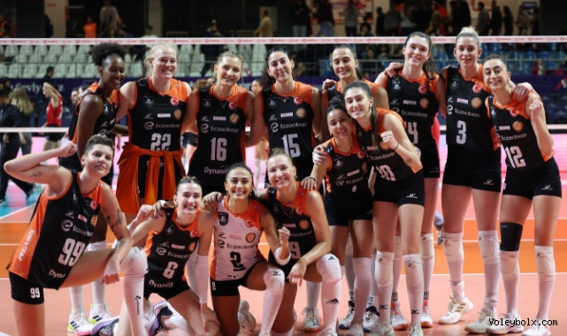 Eczacıbaşı Dynavit THY'yi 3-0 yendi