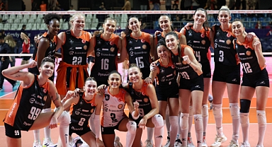 Eczacıbaşı Dynavit THY'yi 3-0 yendi