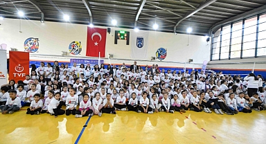 Fabrika Voleybol Yeni Okulunu Ankara Sincan'da Açtı