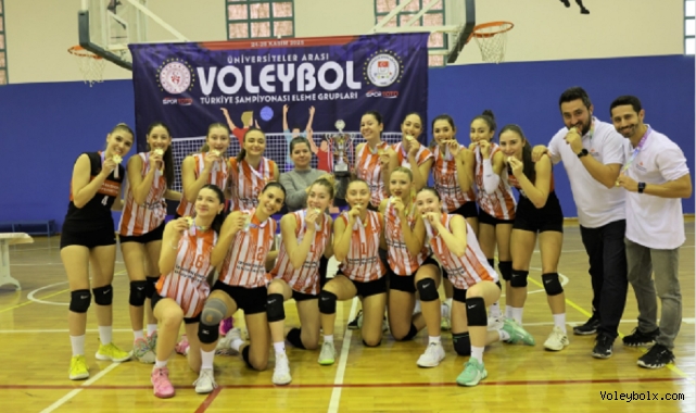 İzmir Ekonomi Üniversitesi 5'te 5 yaparak şampiyonluğa ulaştı