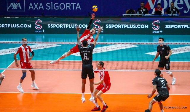 SMS Grup Efeler Ligi'nde İlk Haftanın Erteleme Maçı Oynandı