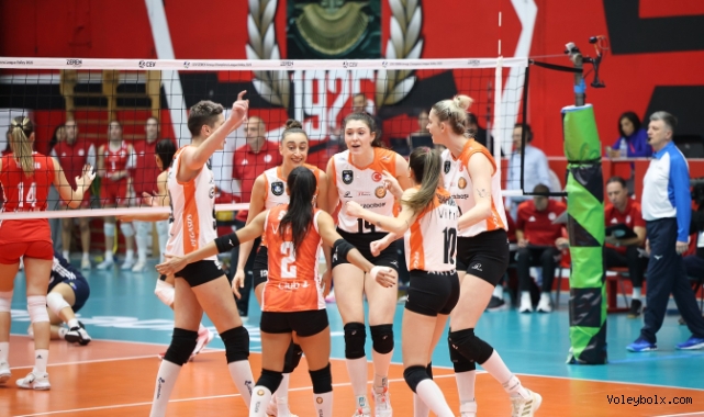 Eczacıbaşı Dynavit, Olimpiakos'a 3-2 Mağlup Oldu 