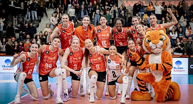 Eczacıbaşı Dynavit Olympiacos'u 3-0 Mağlup Etti