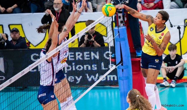 Fenerbahçe Medicana, Budowlani Lodz'u 3-0 Mağlup Etti