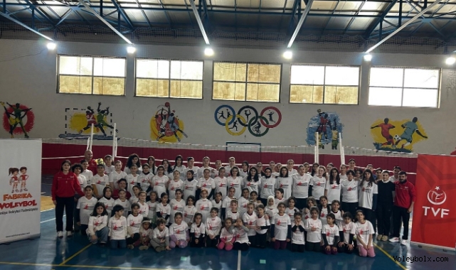 Fabrika Voleybol Yeni Okulunu Mardin-Artuklu'da Açtı