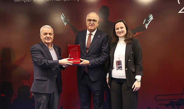 TVF Başkanı Mehmet Akif Üstündağ Liderlik Kampı'na Katıldı