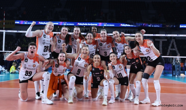 2026 Kadınlar AXA Sigorta Kupa Voley'de Finalin Adı VakıfBank-Eczacıbaşı Dynavit