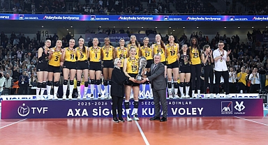 2026 Kadınlar AXA Sigorta Kupa Voley’de Madalya, Kupa ve Ödüller Sahiplerini Buldu