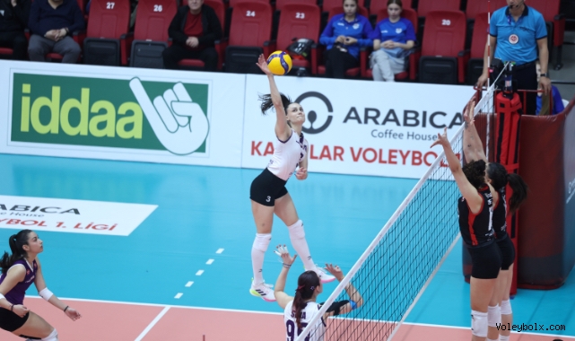 Arabica Coffee House Kadınlar 1. Ligi'nde Yarı Final Etabının 2. Günü Sona Erdi