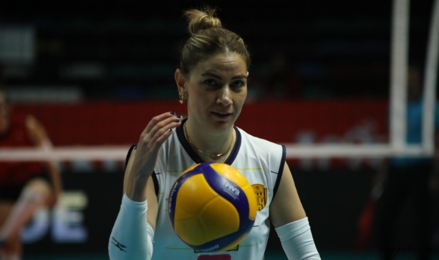 Ezgi Kapdan Karakaya'dan menajerliğe ilk adım!..