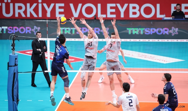 SMS Grup Efeler Ligi'nde 22.Hafta Sona Erdi