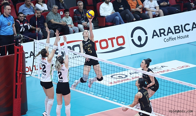 Arabica Coffee House Kadınlar 1. Ligi Final Etabının 2. Günü Sona Erdi