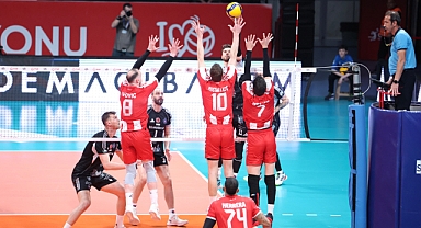 SMS Grup Efeler Ligi'nde Play-off 3-4 Etabı Sona Erdi