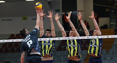 SMS Grup Efeler Ligi'nde Play-Off 5-8 Etabı Sona Erdi