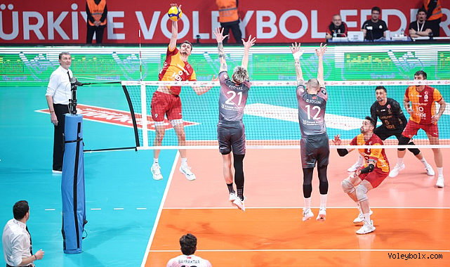 SMS Grup Efeler Ligi'nde Play-Off Final Etabı Başladı