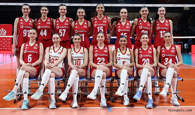 Türkiye Kadın Milli Voleybol Takımı fırtına gibi başladı! Polonya’ya nefes kesen tarif