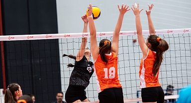 Festival Voleybol Altyapılar Türkiye Şampiyonası'nda 2. Gün Sona Erdi