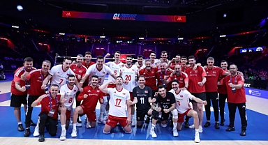 Filenin Efeleri Çin'i 3-0 Mağlup Etti