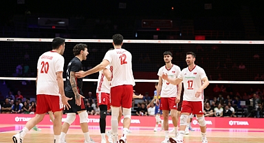 Filenin Efeleri, İtalya'ya 3-0 Mağlup Oldu