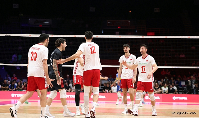 Filenin Efeleri, İtalya'ya 3-0 Mağlup Oldu