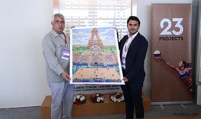 TVF Başkan Vekili Alper Sedat Aslandaş'a FIVB'den Özel Armağan