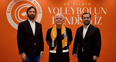 Eczacıbaşı’nın altyapısı 3 yıl daha Hüseyin Doğanyüz’e emanet 