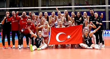 U17 Kız Milli Takımımız Dünya Şampiyonası'nda Finalde