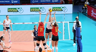 2027 Kadınlar AXA Sigorta Kupa Voley'de Çeyrek Finale Yükselen Takımlar Belli Oldu