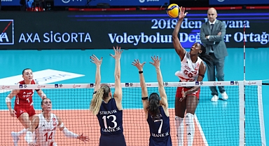 2027 Kadınlar AXA Sigorta Kupa Voley Grup Müsabakalarında İkinci Gün Sona Erdi