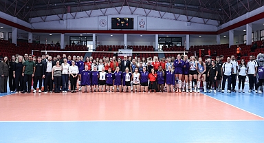 Üstündağ, 3. Ahmet Göksu Voleybol Turnuvası’nın Açılışına Katıldı