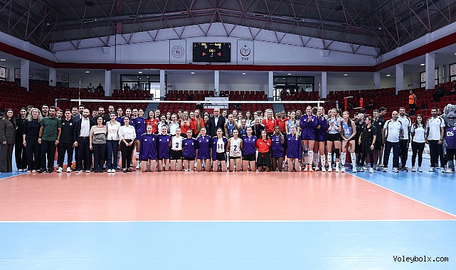 Üstündağ, 3. Ahmet Göksu Voleybol Turnuvası’nın Açılışına Katıldı