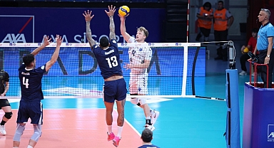 2027 Erkekler AXA Sigorta Kupa Voley Grup Müsabakalarında İkinci Gün Sona Erdi