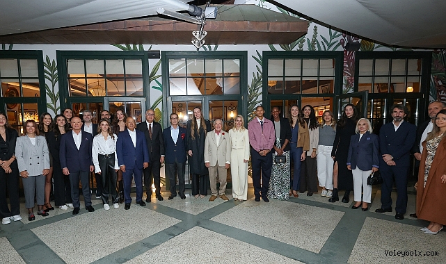 Koç Topluluğu’ndan A Millî Kadın Voleybol Takımı’na Gönülden Destek