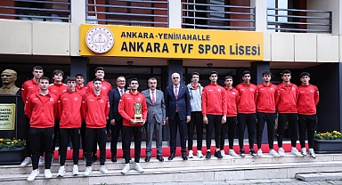 Millî Eğitim Bakanı Yusuf Tekin, Şampiyon TVF Spor Lisesi’ni Ziyaret Etti