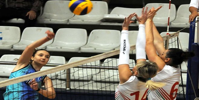 Antalya Büyükşehir Belediyesi:0 - Karşıyaka:3