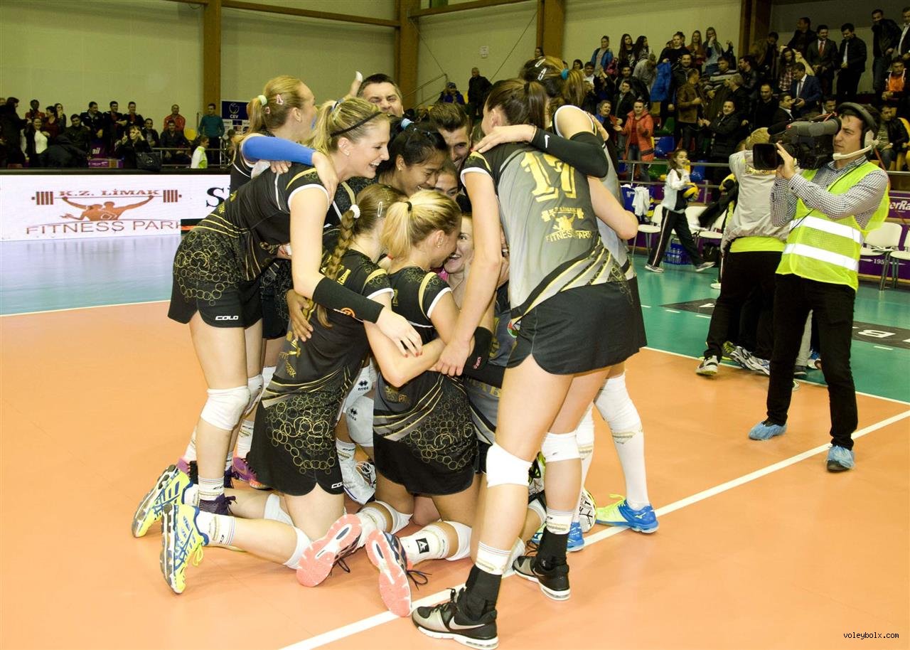 Azeryol Bakü, Tbilisi'yi 3-0 yendi...
