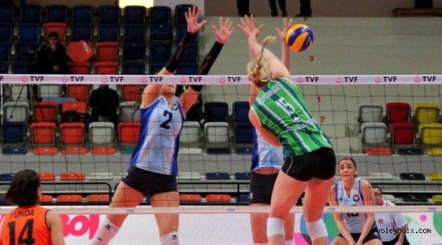 Bayanlar 2. Lig Yarı Finallerinde ikinci gün sona erdi
