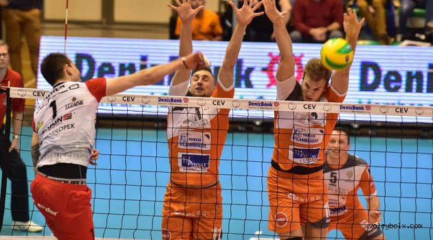 Belçika'da Knack Roeselare, ilk yenilgiyi lider Lennik'ten tattı