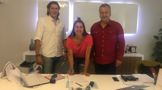 Bergama Doğa Spor'a Şampiyon Smaçör