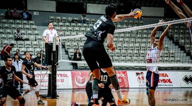 Beşiktaş ilk galibiyetini İzmir'de aldı: 0-3