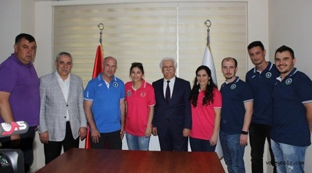 Bursa Büyükşehir Belediyespor'da imzalar atılıyor