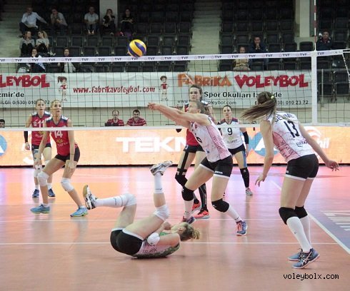 Bursa derbisinde gülen Nilüfer Belediyespor