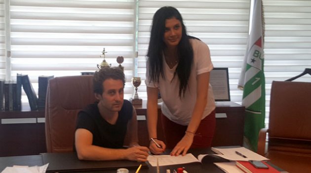 Bursaspor, Burcu Genç'i transfer etti...