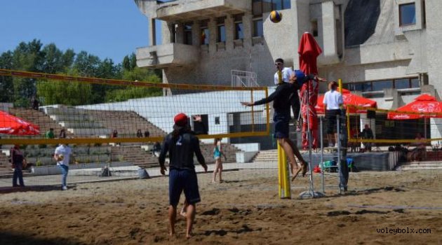 BVA Beach Tour Satu Mare'de İlk Gün Sona Erdi