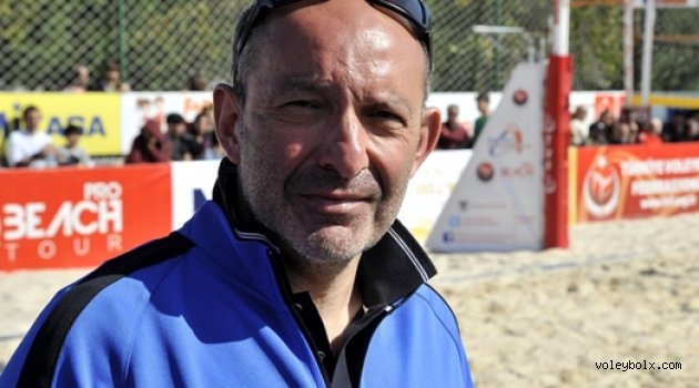Çakmak: "Plaj voleybolu yazın değil, tüm yıl oynanıyor"
