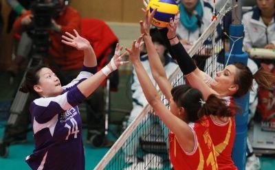 Çin'de yarı final başladı